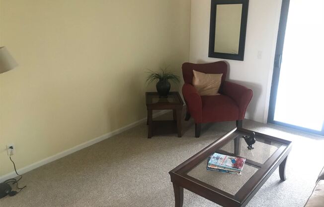 Longmeadow Apartments