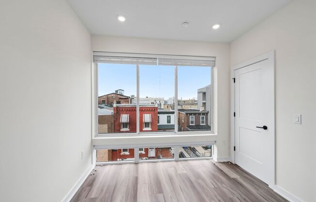 1 bed, 1 bath, 524 sqft, $1,350, Unit 301