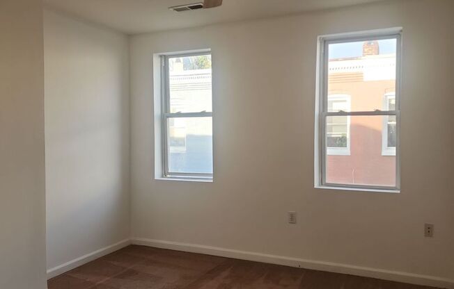 2 beds, 1 bath, $1,325, Unit # 1