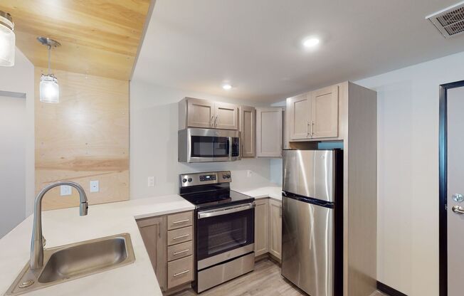 2 beds, 2 baths, 988 sqft, $1,280, Unit 3200-100