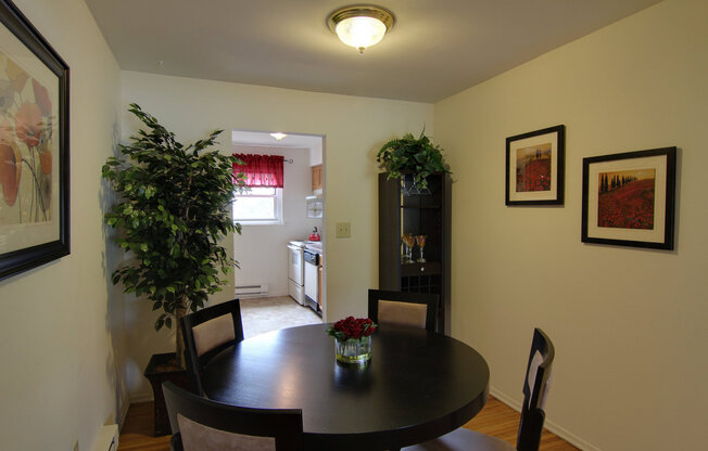 1 bed, 1 bath, 725 sqft, $1,610, Unit 0702