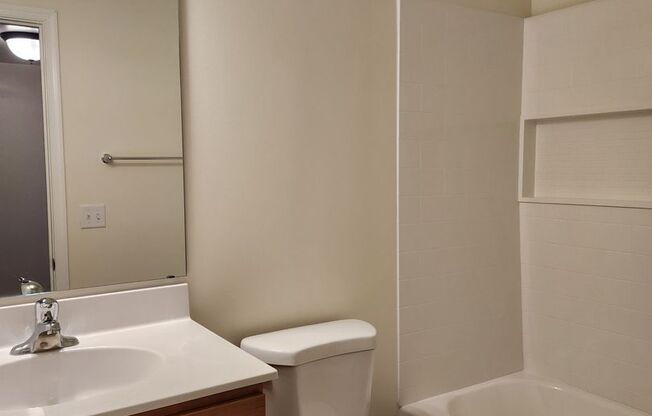 1 bed, 1 bath, 682 sqft, $1,265, Unit GL25009