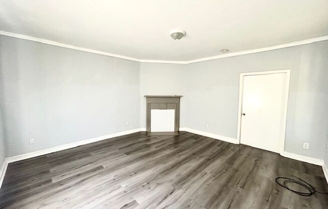 ONE BEDROOM/ONE BATH - CONVENIENT LOCATION!