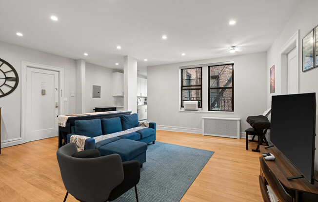 109 20 QUEENS BLVD