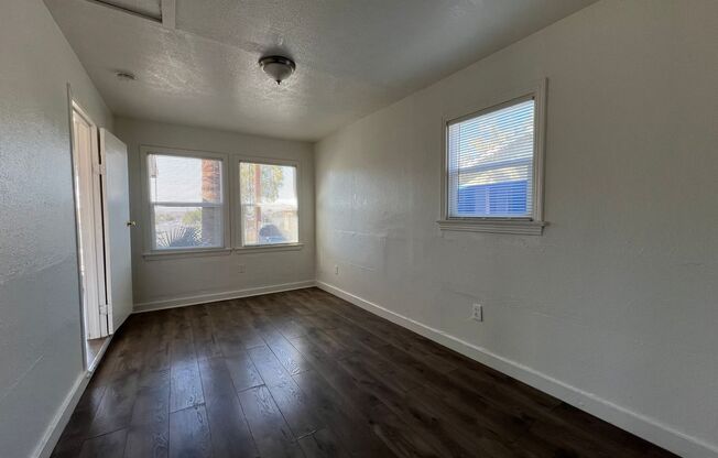 3 beds, 1 bath, $1,300