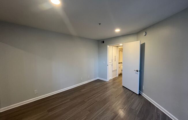 1 bed, 1 bath, 850 sqft, $2,398, Unit 308