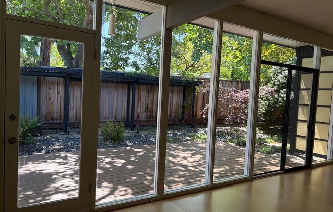 Lovingly Maintained 3 Bed, 2 Bath Home in the Circles