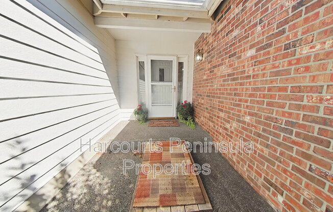 7801 AMETHYST LOOP NE