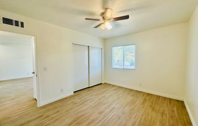 4424 Bellevue Newly Renovated Apartments with All Appliances Included!