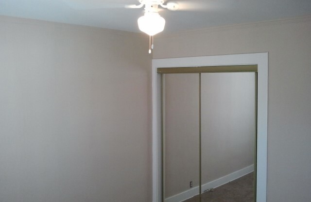 1329 W 37 DR