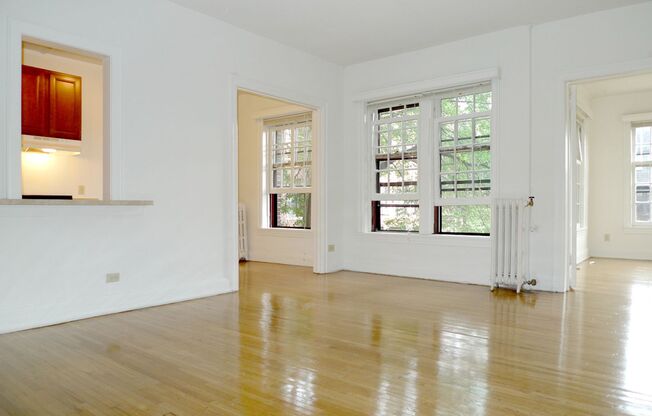 2 beds, 1 bath, 816 sqft, $1,290, Unit 24 - 202