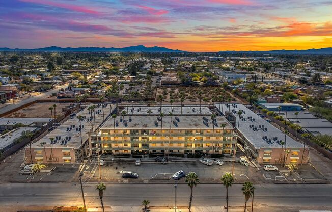 Royal ElCon Apartments