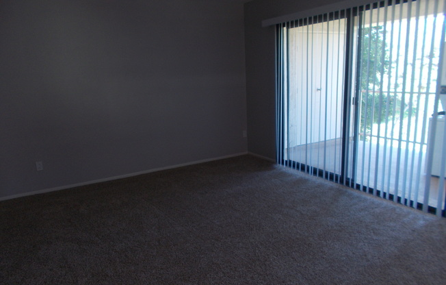 Terrific 2Br/2Ba Upper Condo in StoneyBrook