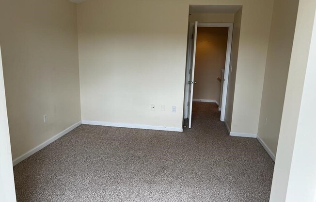 2 beds, 1.5 baths, 1,028 sqft, $2,450, Unit H305