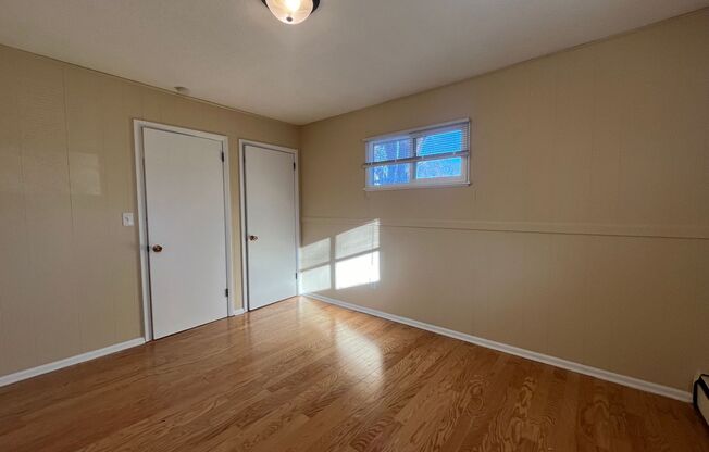 1 bed, 1 bath, 800 sqft, $1,050, Unit Unit 1