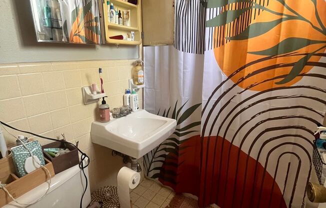 Studio, 1 bath, 400 sqft, $945, Unit 206
