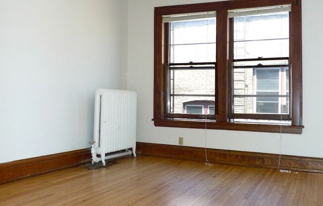 1 bed, 1 bath, 410 sqft, $865, Unit 22 - 31