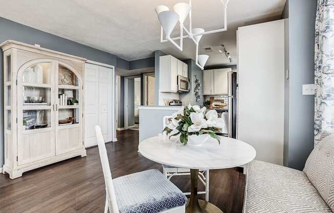 Mallard Bay Apartments in Crown Point
