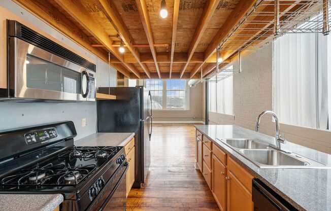 1 bed, 1 bath, 1,328 sqft, $1,872, Unit 3301-401