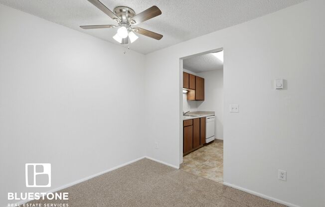1 bed, 1 bath, 700 sqft, $1,175, Unit 30