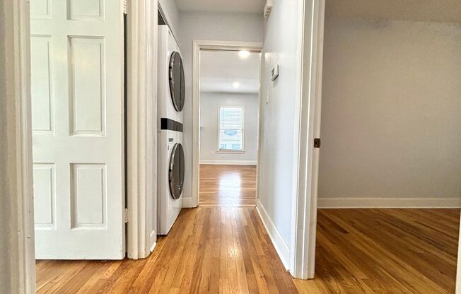 AMAZING 2 Bedroom / 1 Bath Home!