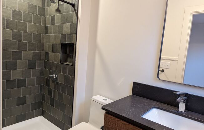 Studio, 1 bath, 357 sqft, $1,010, Unit 403 (AMI)