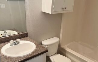 1 bed, 1 bath, 721 sqft, $800, Unit C5