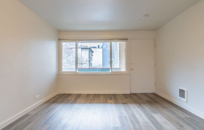 Studio In Central West Seattle