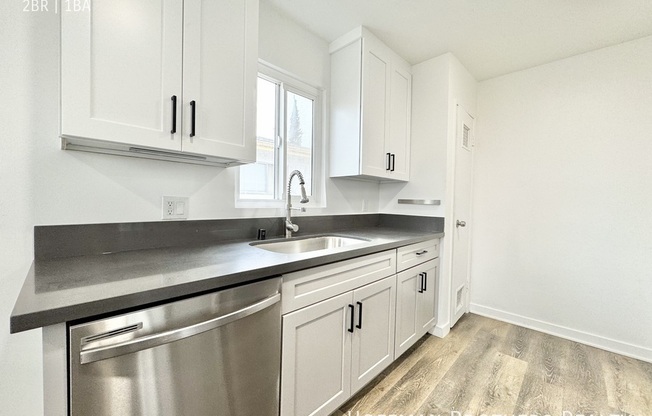4132 W 118 ST