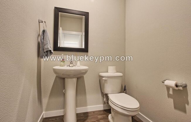 3 Bed, 2.5 Bath Home in Whipple Creek Village in Ridgefield