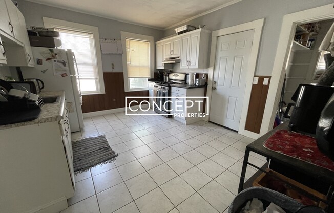 11 PARSON ST