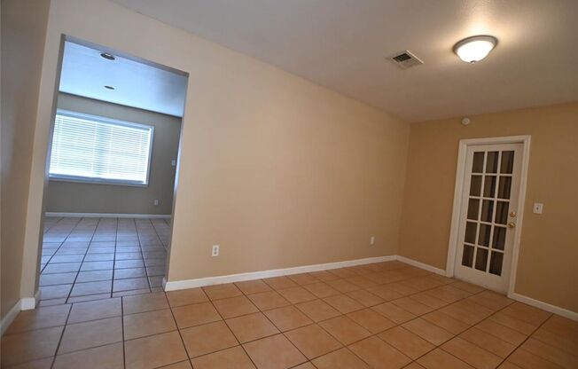 Cozy & Updated 3-Bedroom Home with Oversized Backyard Near Downtown!