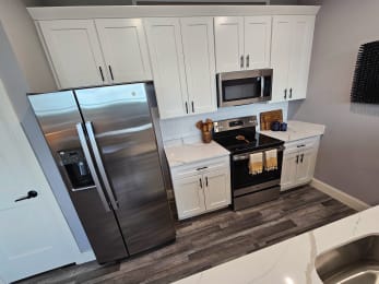 3 beds, 1 bath, 1,125 sqft, $2,900