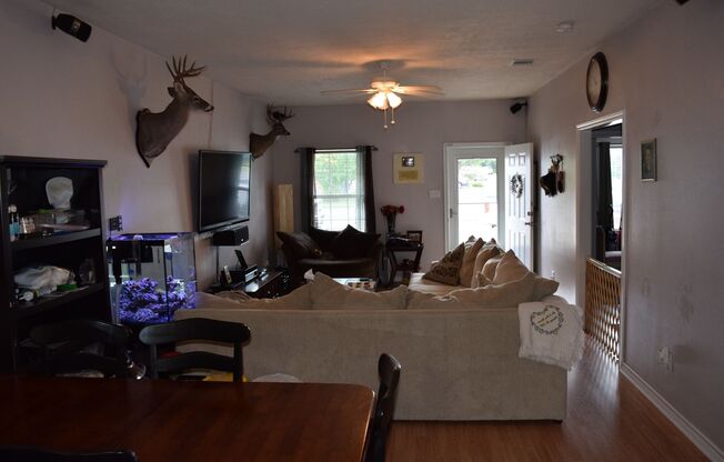 AUG PRE-LEASE! 3 Bed/3 Bath Duplex with Huge Backyard!