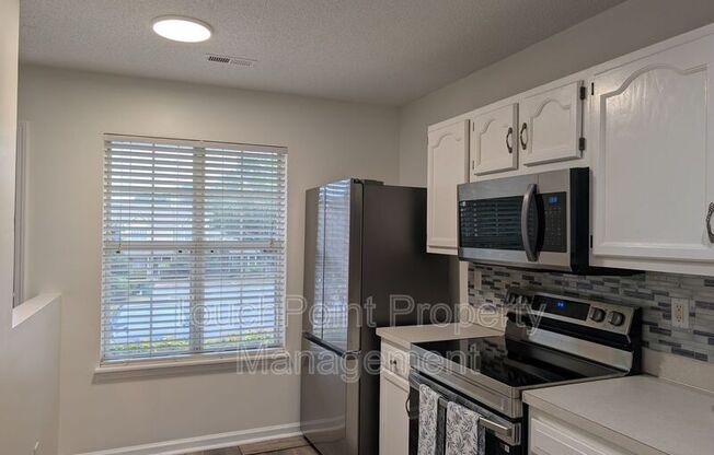 9216 FOUR MILE CRK RD