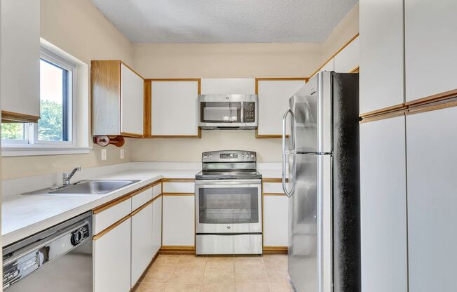 2 beds, 2 baths, $2,125