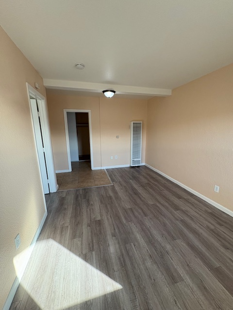 2567 FOOTHILL BLVD