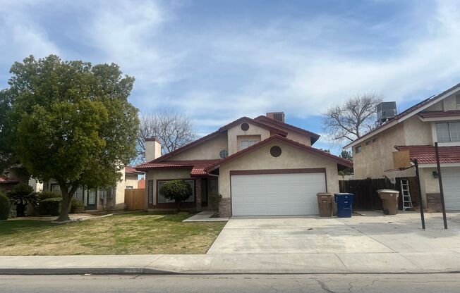Silver Creek Home in Southwest Bakersfield