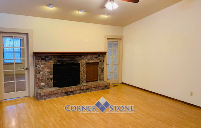 Boise Home with 2 Master Bedrooms!