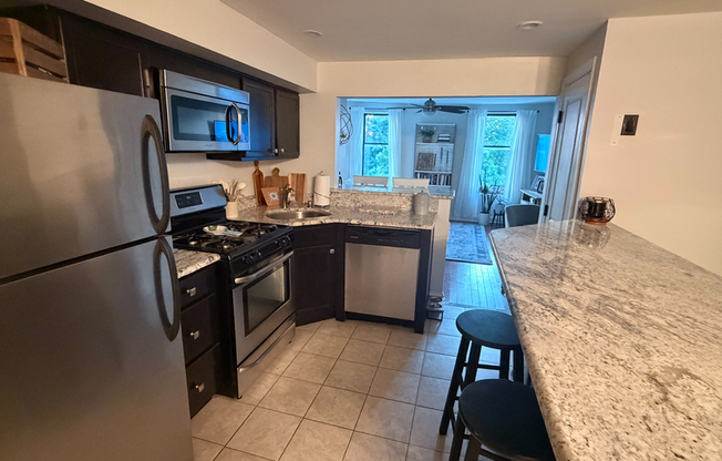 1437 E PASSYUNK AVE