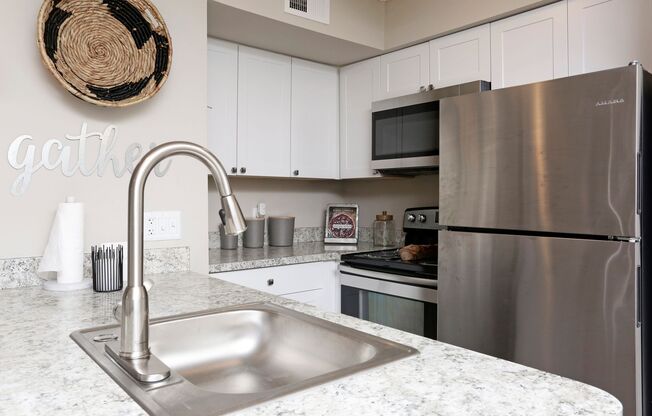 2 beds, 2 baths, 1,100 sqft, $1,649, Unit 7517-207