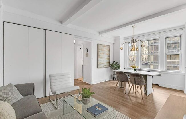 400 E 59 ST