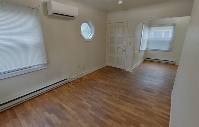 2 beds, 1 bath, 672 sqft, $1,600, Unit 645