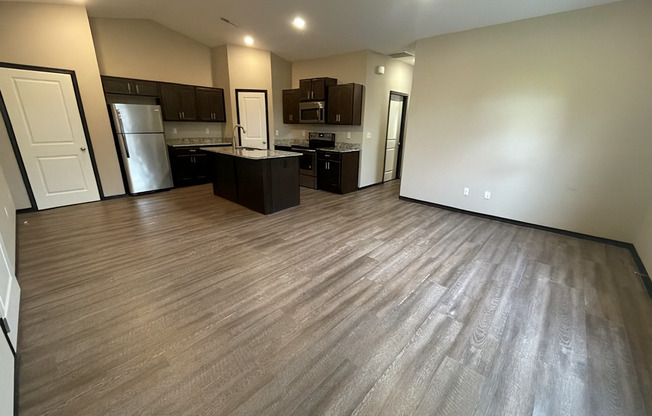 619/21 N Grandstone St