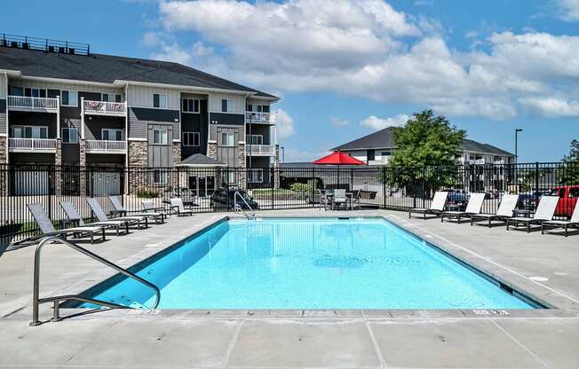 Sparkling Pool at Tamarin Ridge in Lincoln, NE