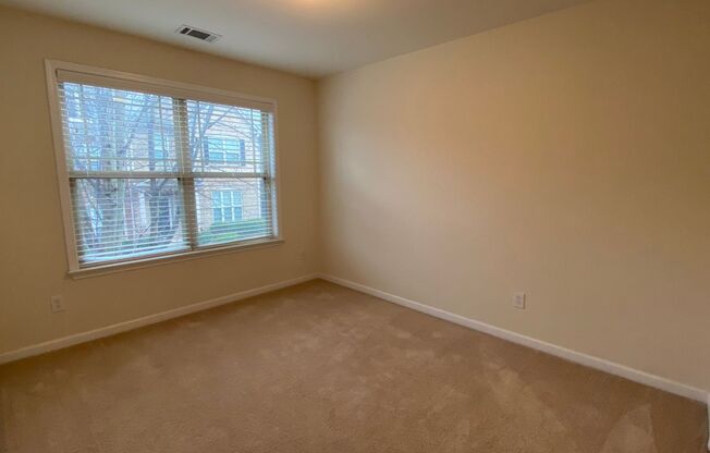 Perfect Blend of Comfort & Convenience - 3 Bedroom Townhome with Community Amenities