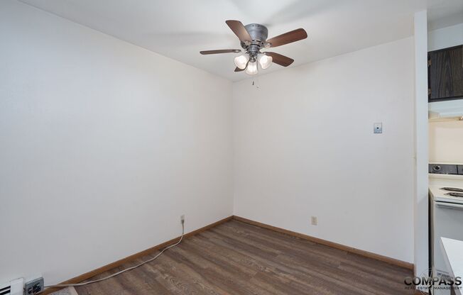 2 beds, 1.5 baths, 884 sqft, $1,275, Unit 311