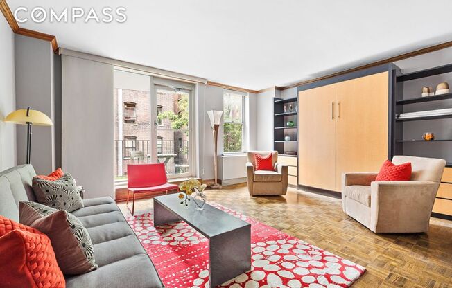 2250 BROADWAY