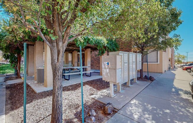 2 beds, 1.5 baths, 800 sqft, $1,115, Unit Unit 3