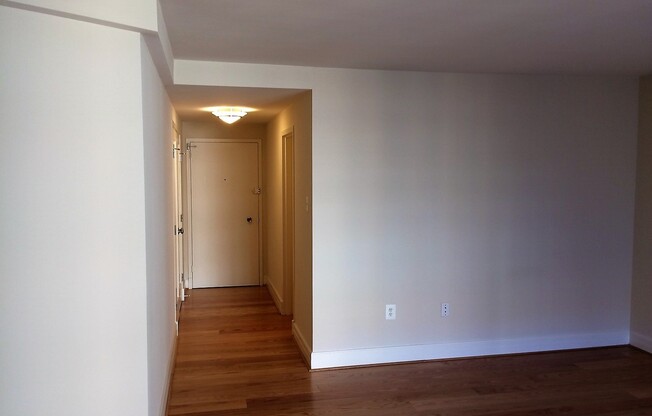 Studio, 1 bath, 440 sqft, $2,600, Unit 0616